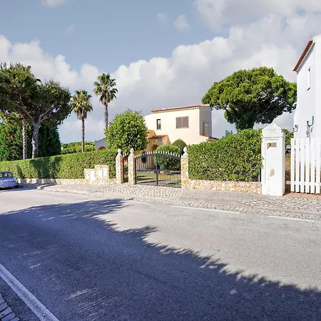 Villa Modern With A Private Pool Vilamoura