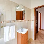 Modern With A Private Pool * فيلامورا