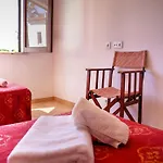 Modern With A Private Pool * فيلامورا
