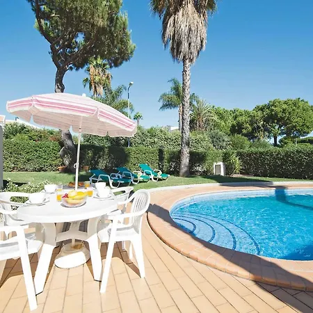 فيلة Modern With A Private Pool